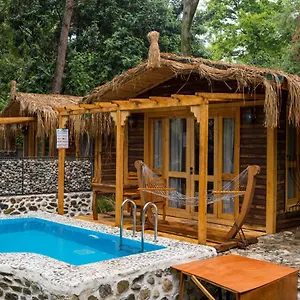 Suna Village & Hotel