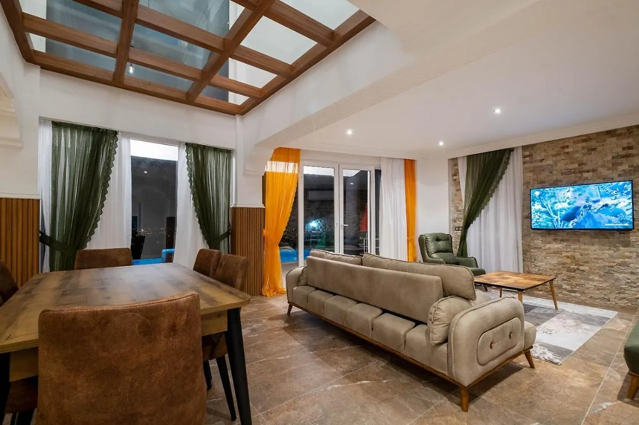 Sessiz,Sakin, Huzurlu Jakuzi Ve Saunali Deniz,Doga Manzarali Muestakil Villa Fethiye