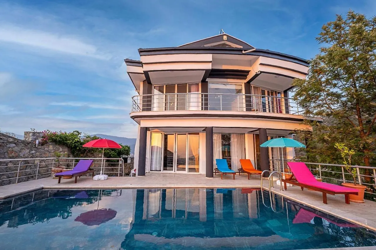 Sessiz,Sakin, Huzurlu Jakuzi Ve Saunali Deniz,Doga Manzarali Muestakil Villa Fethiye