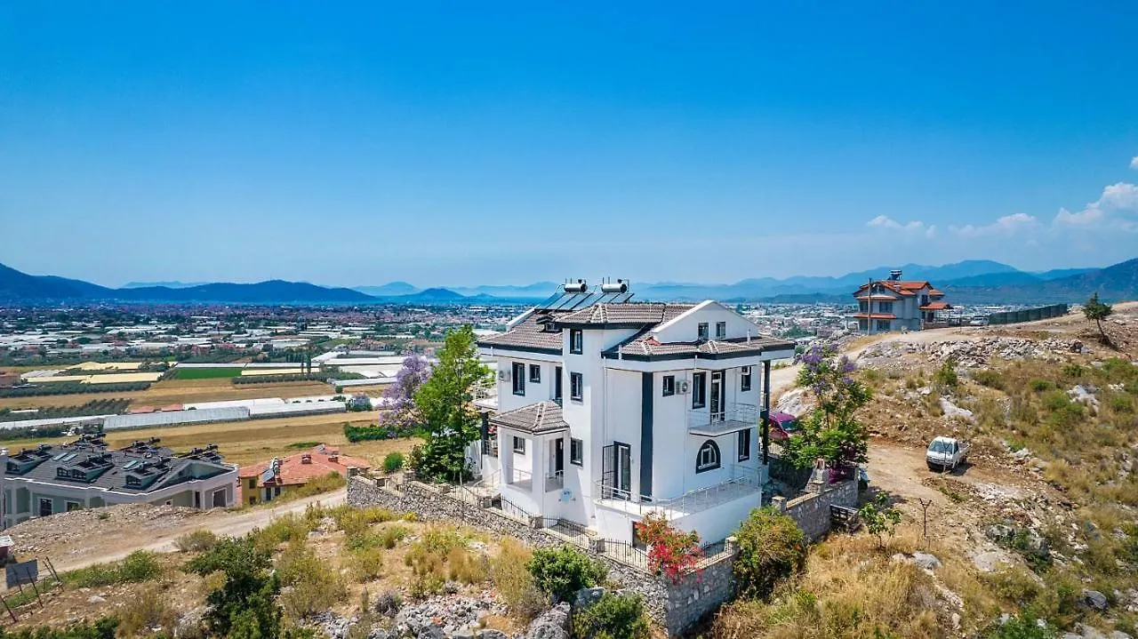 Sessiz,Sakin, Huzurlu Jakuzi Ve Saunali Deniz,Doga Manzarali Muestakil Villa Fethiye